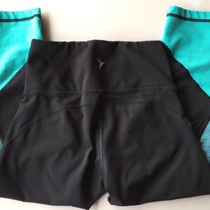 Old Navy black active leggings
